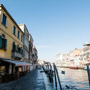 https://casa-agostina.hotelslidodijesolo.com